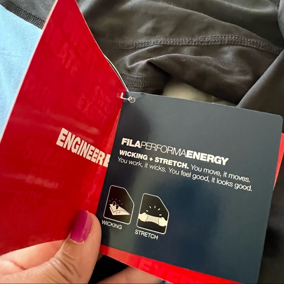 NWT Fila Half-zip Long Sleeve Top in size Medium - Blue & Black - Picture 11 of 11